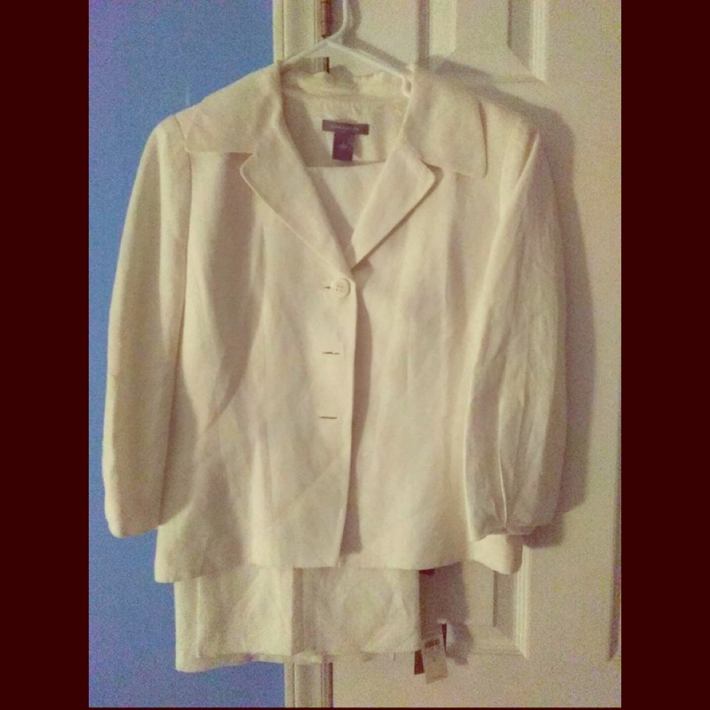 Ann Taylor Suit BRAND NEW